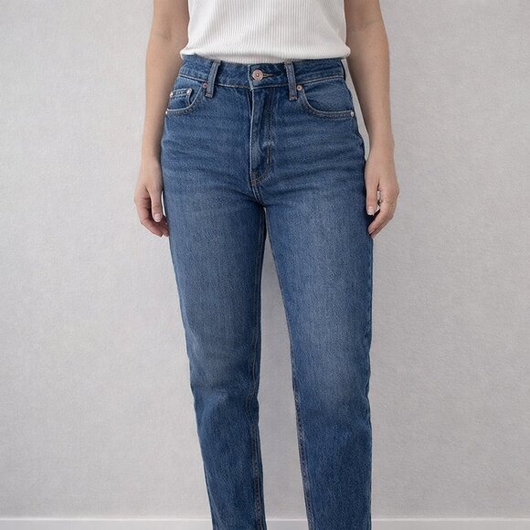 Zara Denim - *Zara Mom's Fit NWT Straight Leg Jeans (US 0/ UK 32)